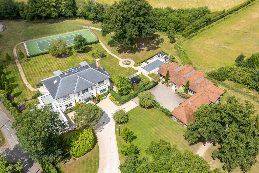 Additional image 2 of 9 bed detached house for saleStubbs Hill, Bracknell RG42