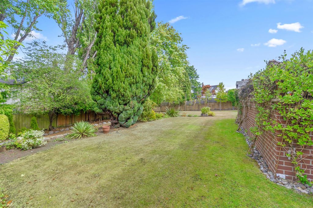 Additional image 30 of 6 bed detached house for saleBolling Road, Ilkley LS29