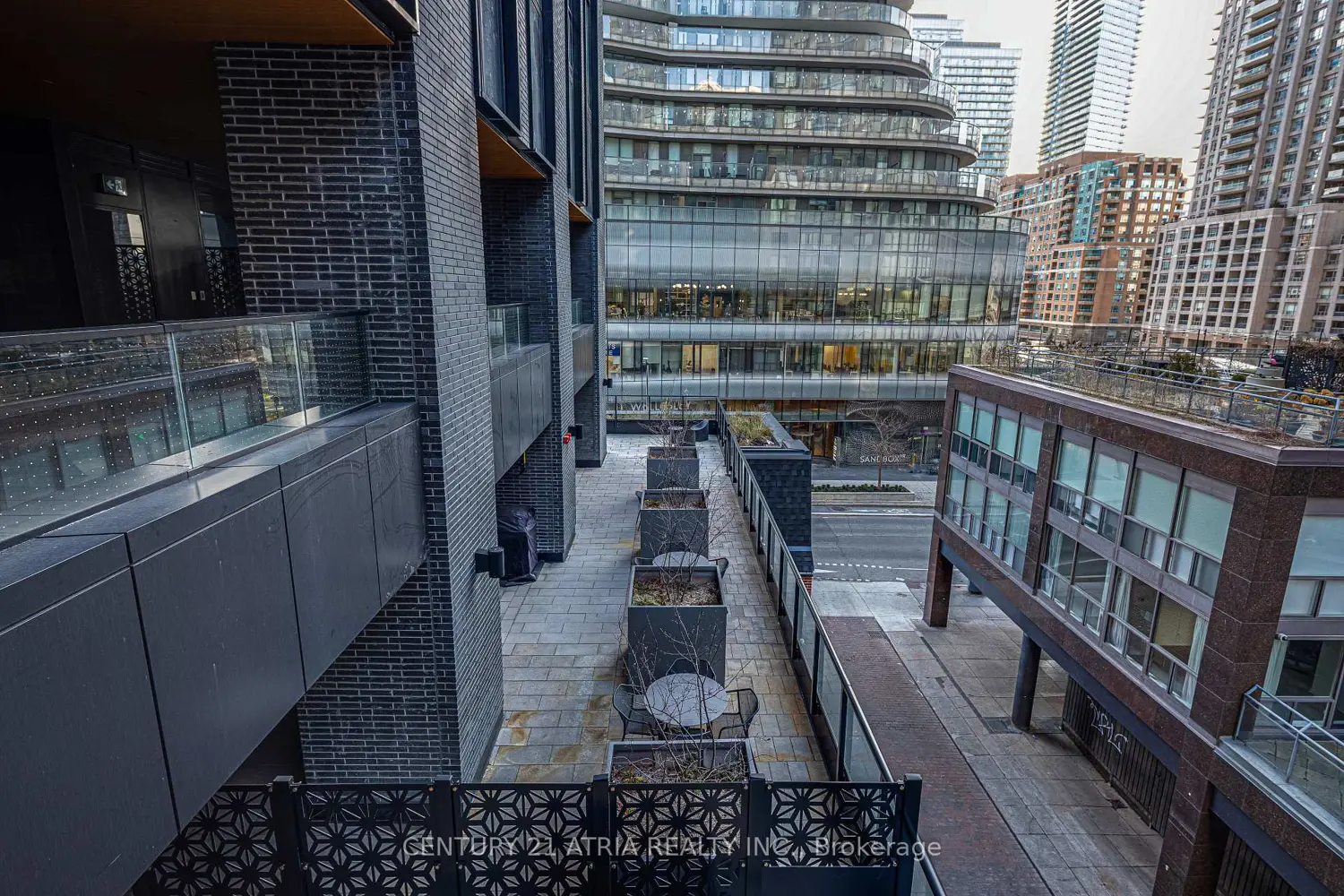 Additional image 20 of 8 Wellesley Street 4007