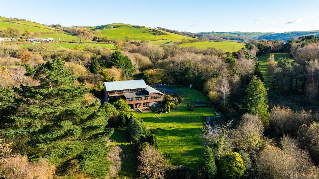 10 bed detached house for saleCapel Bangor, Aberystwyth SY23