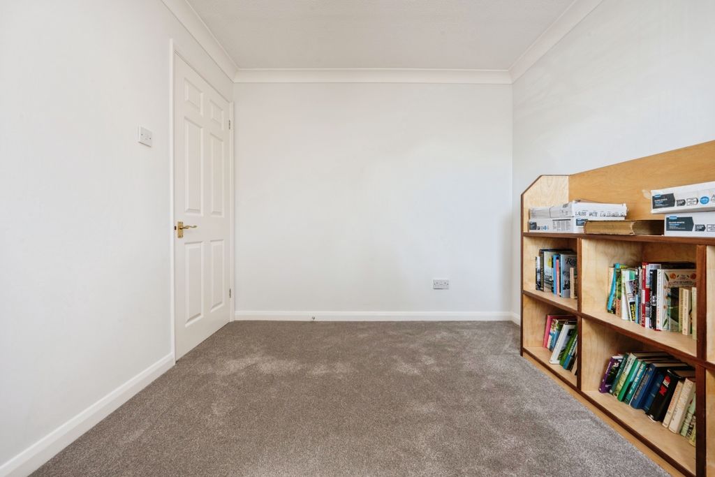 Additional image 17 of 2 bed flat for saleAshburnham Road, Bedford MK40