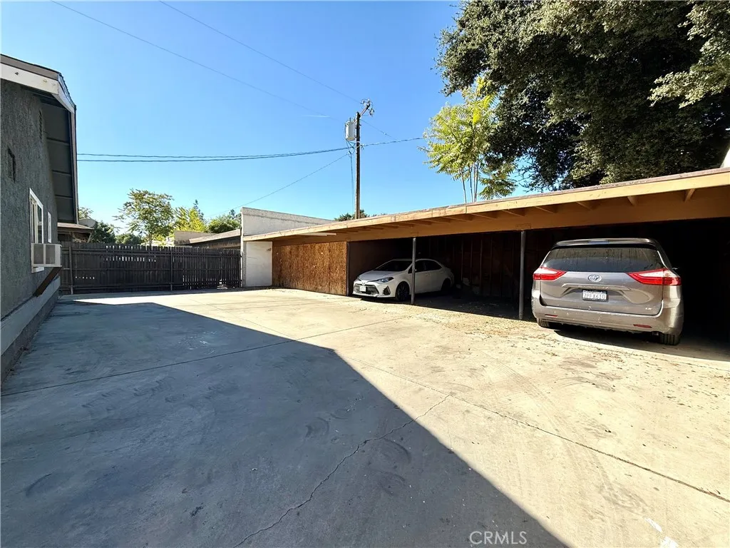 233 N Alessandro St, Hemet, CA 92543