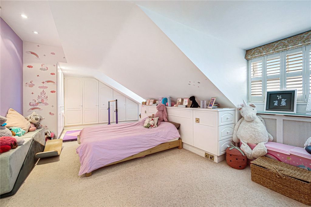 Additional image 11 of 4 bed flat for saleBridge House, Bridge Court, Harrogate Road, Harewood, Leeds LS17