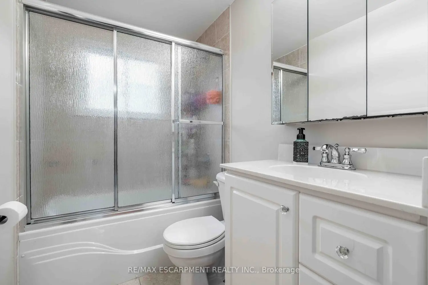 Additional image 17 of 1025 Upper Gage Avenue 1