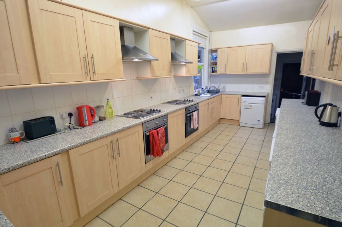 8 Bed Terraced House, Belle Vue Road, LS3, N1 7GU