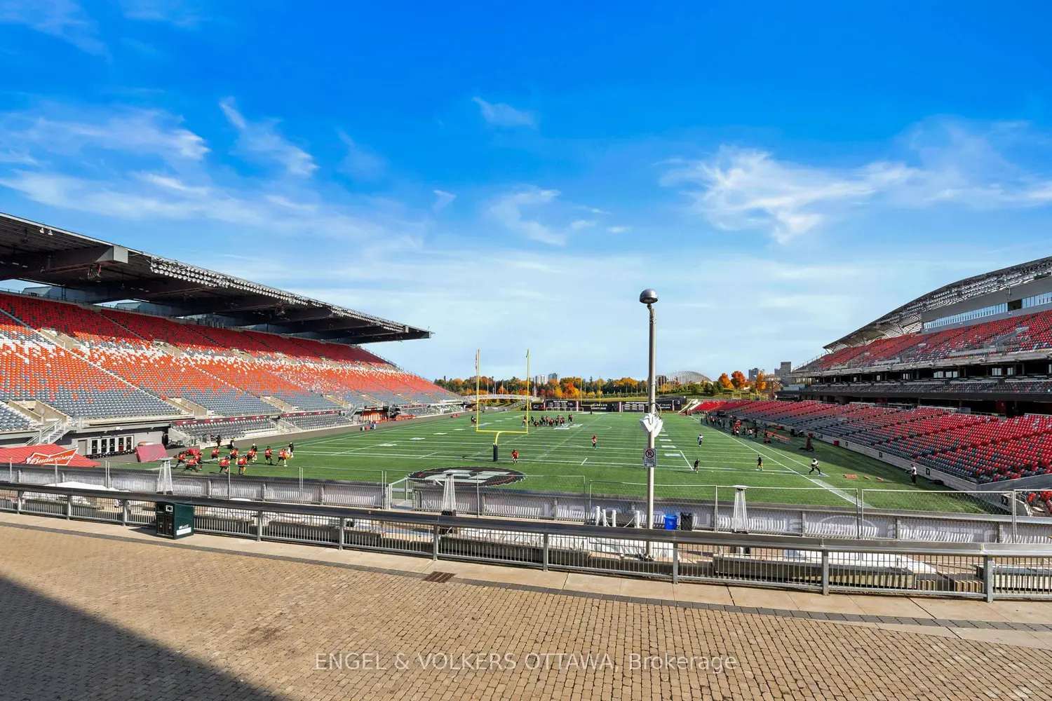 Additional image 16 of 1035 Bank Street 110