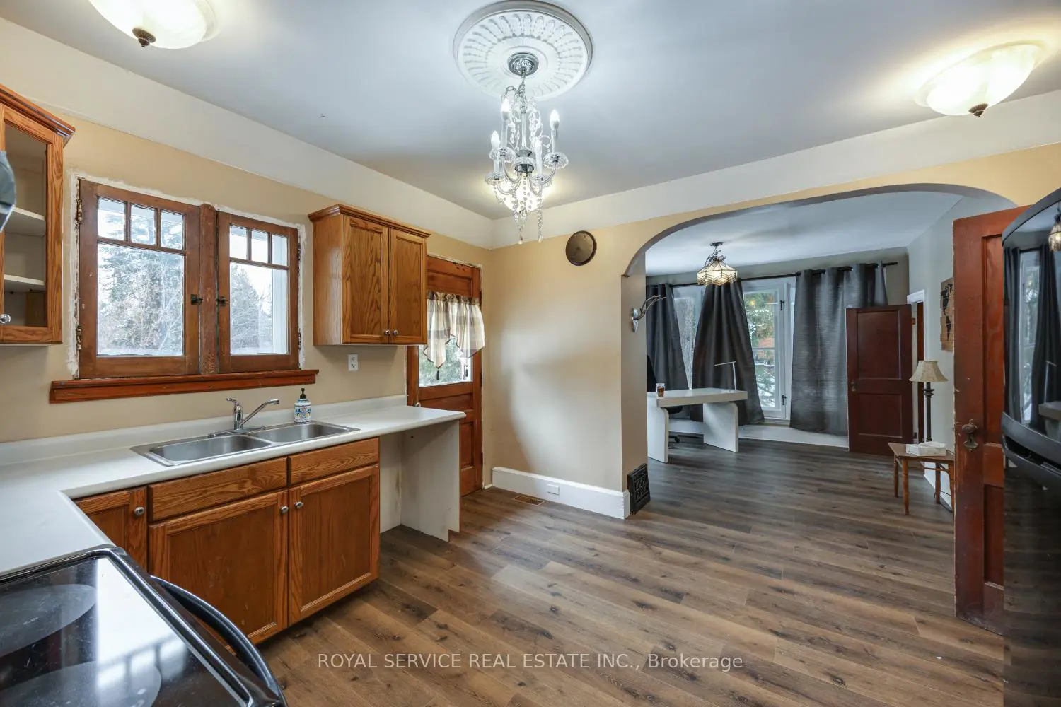 Additional image 11 of 909 7A Highway