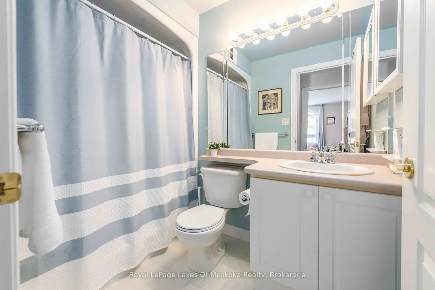 Additional image 11 of 31 Dairy Lane 207