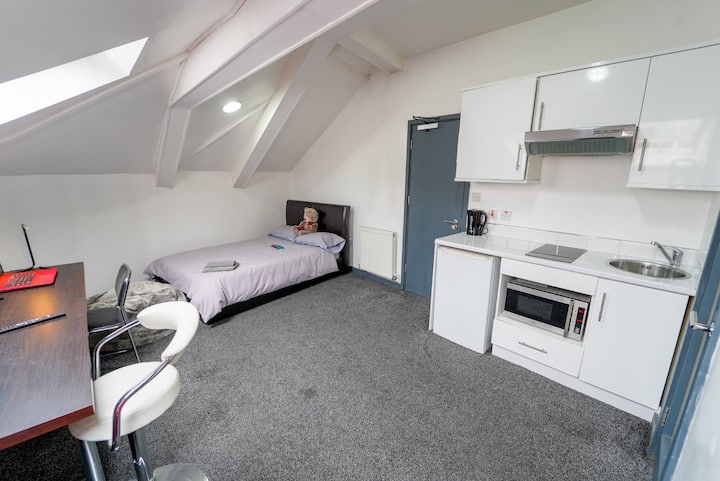 Studio Flat, Birmingham, B29, N1 7GU