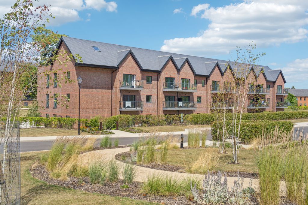 2 bed flat for saleGorelands Lane, Chalfont St. Giles HP8