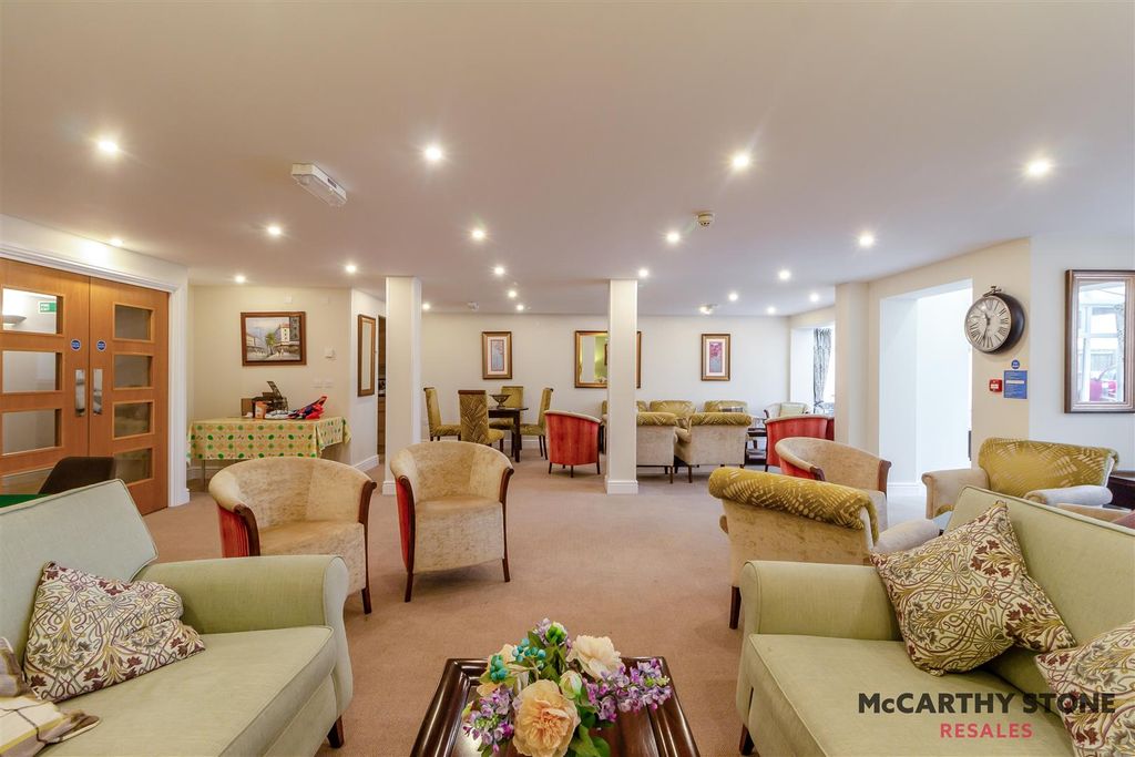 Additional image 14 of 2 bed flat for saleMiddleton Court, Picton Avenue, Porthcawl CF36