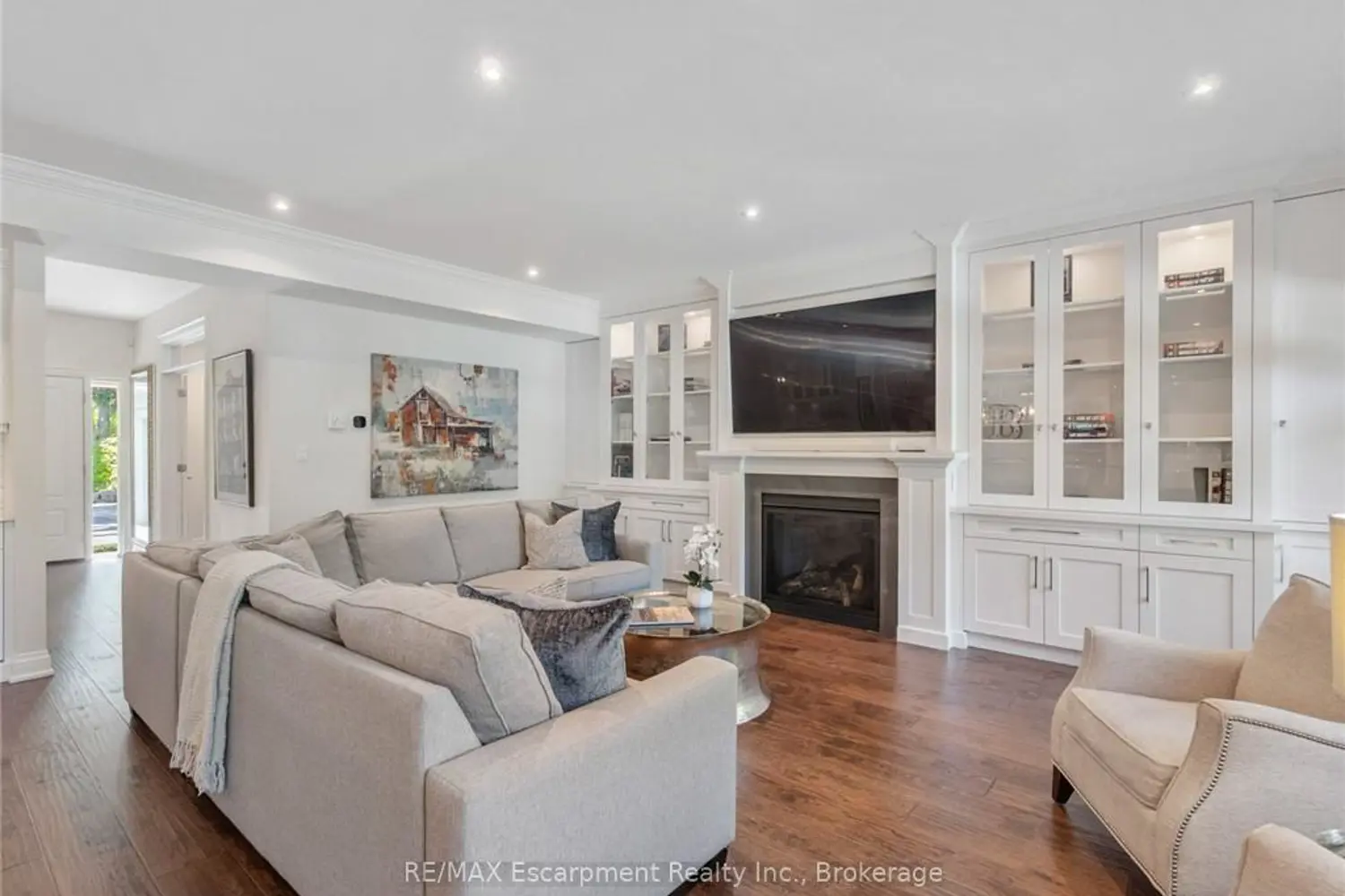 Additional image 2 of 3087 Lakeshore Road