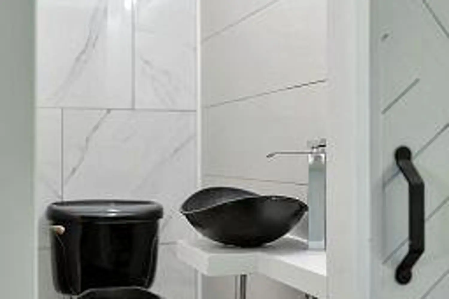 Additional image 11 of 236 Mcgill Street