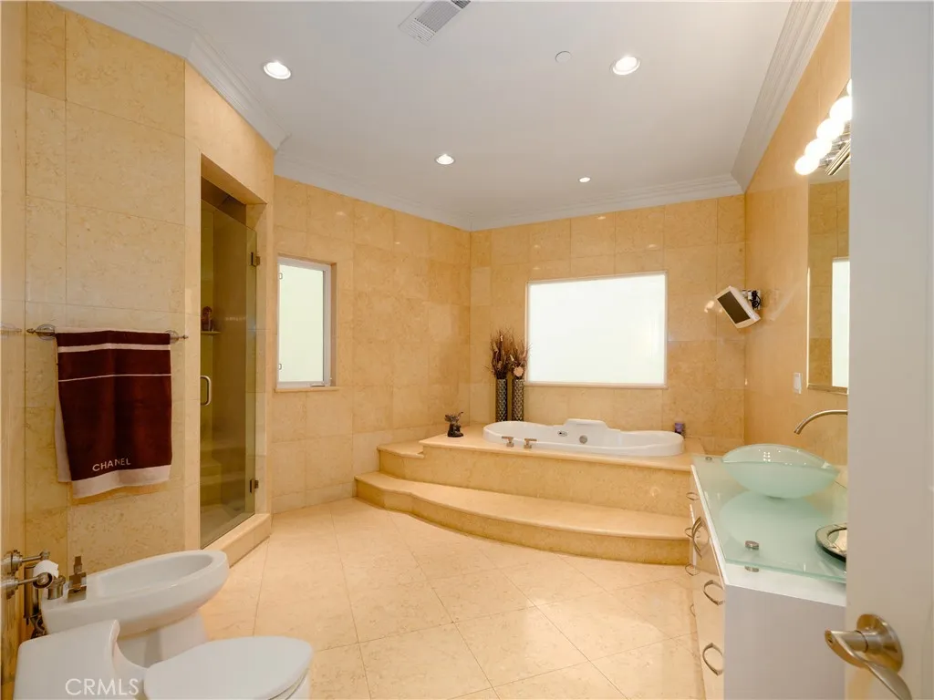 Additional image 37 of 18047 Karen Drive, Encino, CA 91316