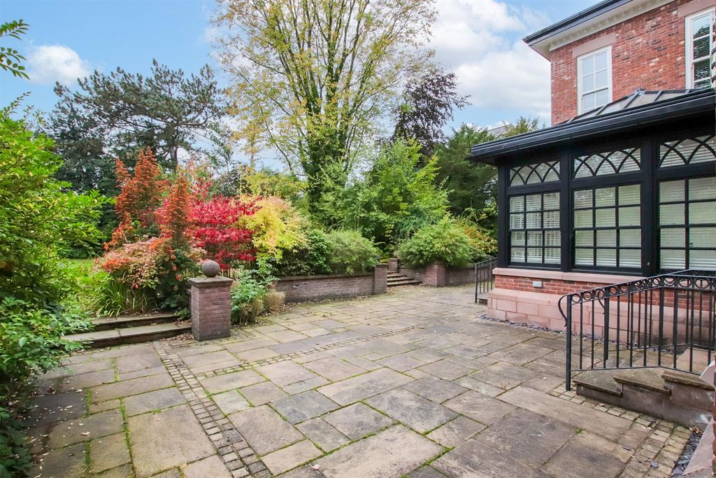 Additional image 14 of 5 bed detached house for saleSouth Downs Road, Bowdon WA14