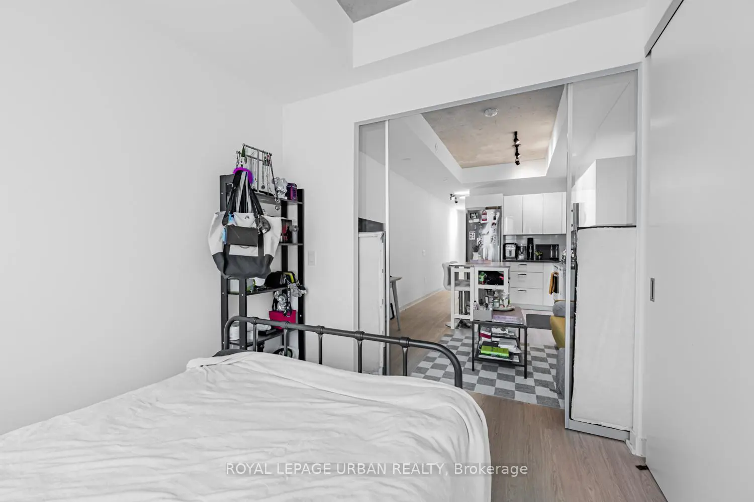 Additional image 11 of 195 Mccaul Street 521