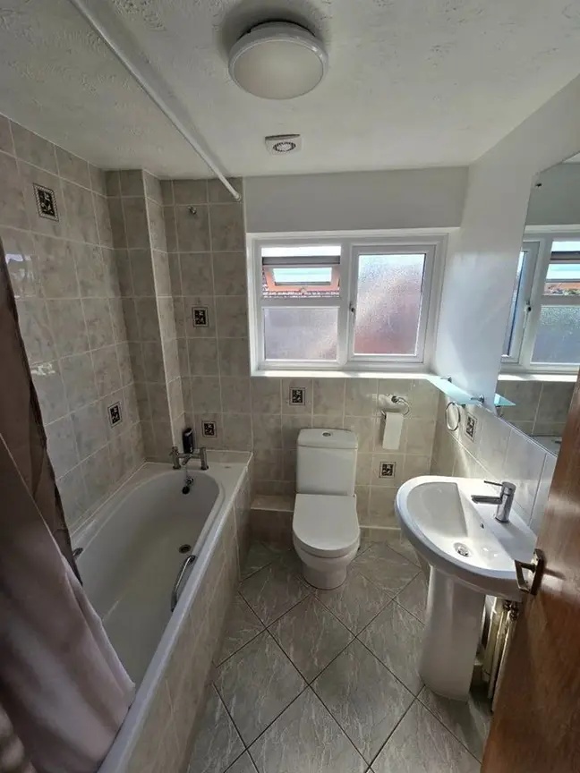 Additional image 3 of Room in a Shared House, Leeds, LS4, N1 7GU