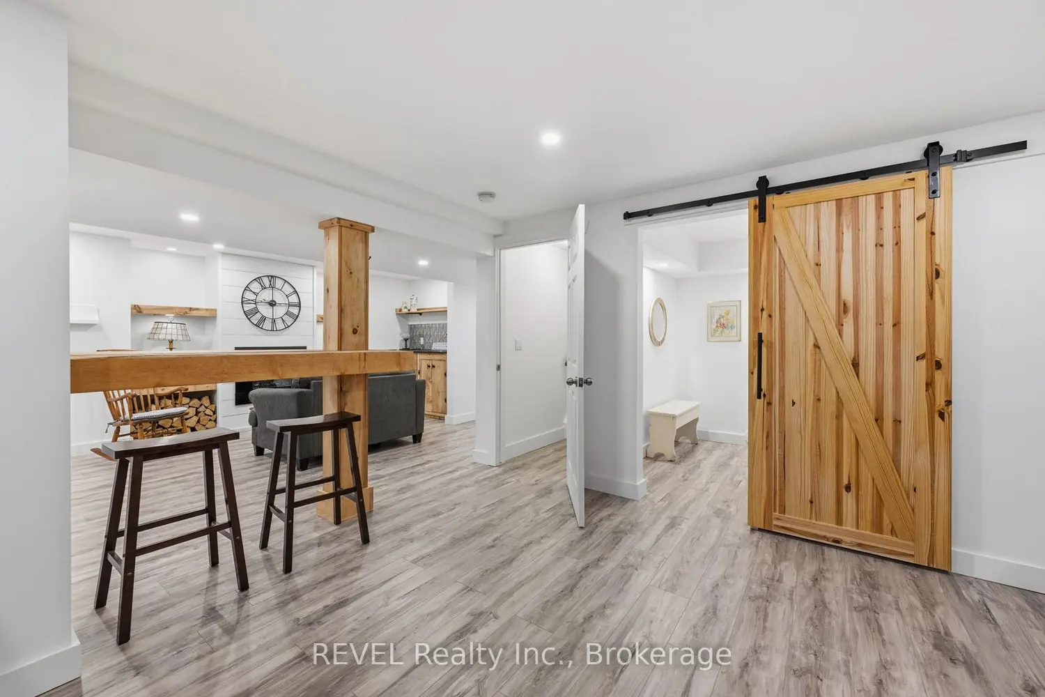 Additional image 15 of 1448 Niagara Stone Road 8