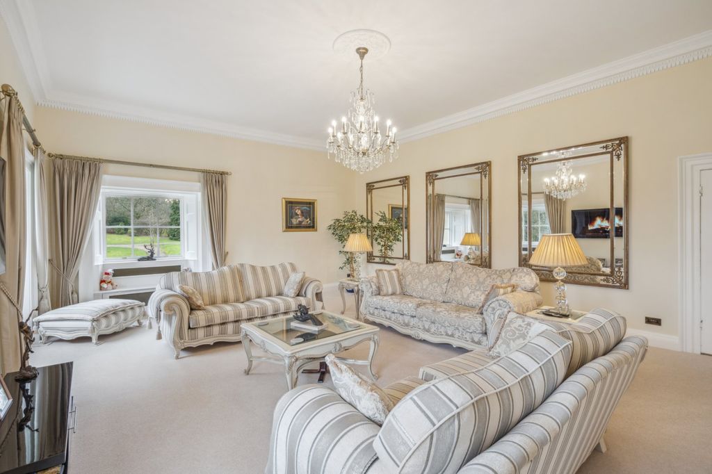 Additional image 8 of 3 bed flat for saleMissenden Road, Amersham, Buckinghamshire HP7