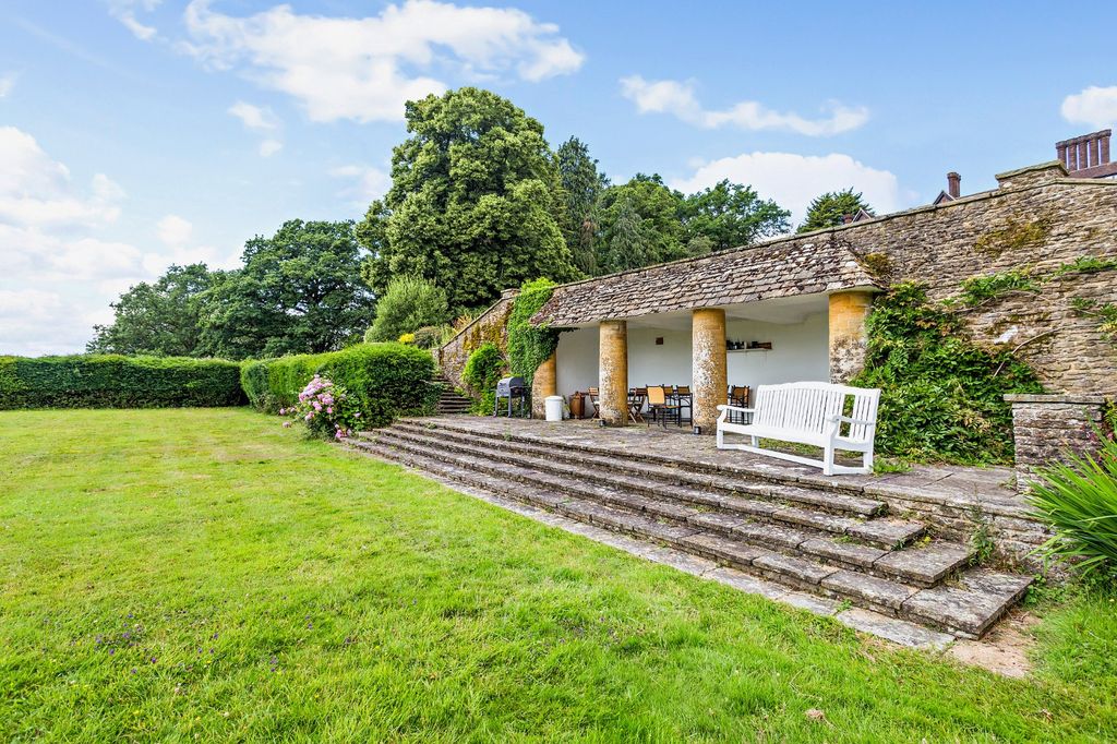 Additional image 11 of 2 bed flat for saleYattendon Court, Yattendon, Thatcham, Berkshire RG18