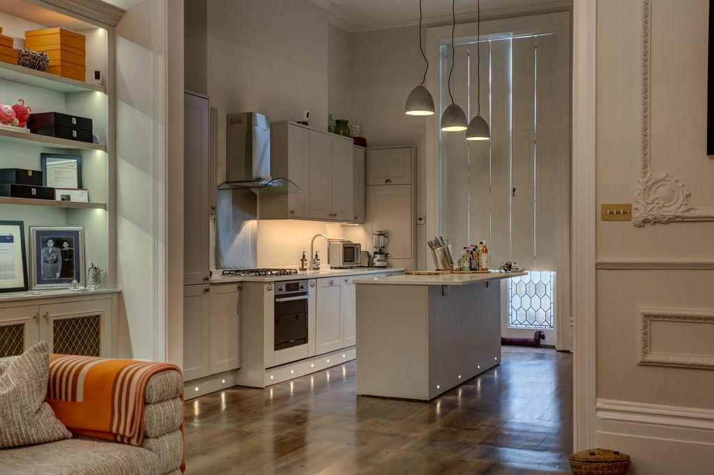 Additional image 3 of 2 bed flat for saleBrunswick Square, Hove BN3