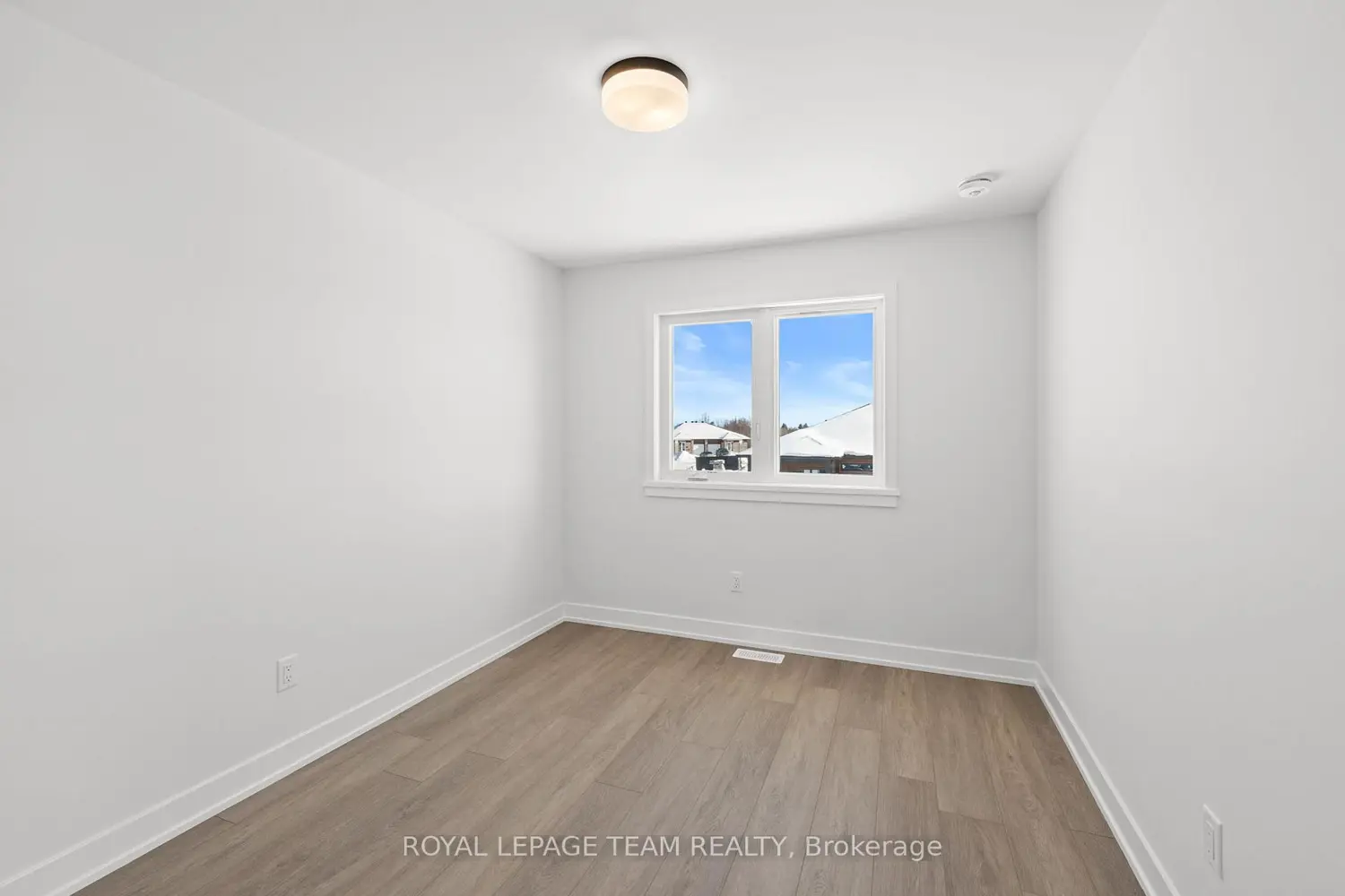 Additional image 17 of 1064 Moore Street