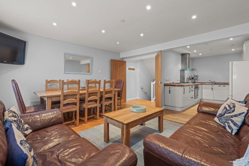 Additional image 4 of 4 bed flat for saleMarket Street, Salcombe TQ8