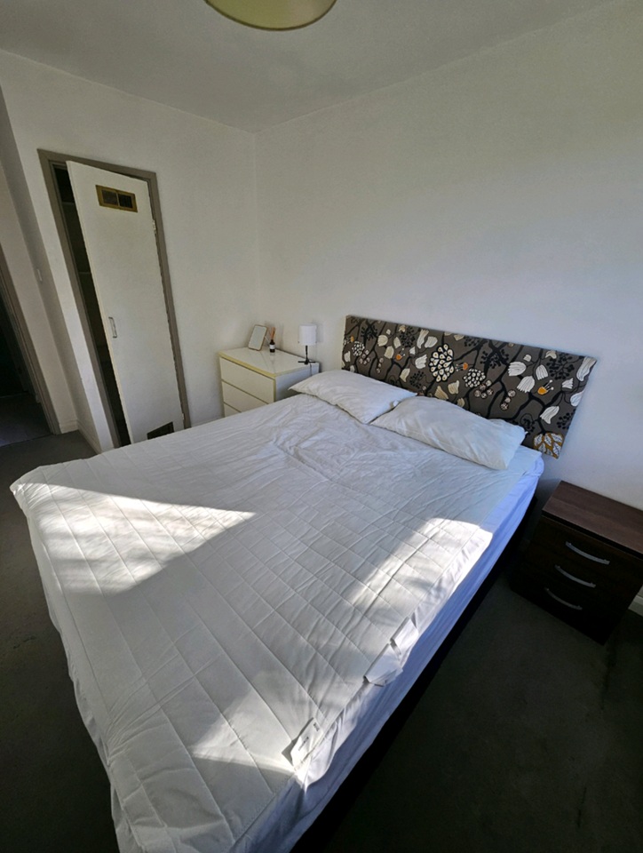 Additional image 2 of Room in a Shared Flat, Ethelburga Street, SW11, N1 7GU