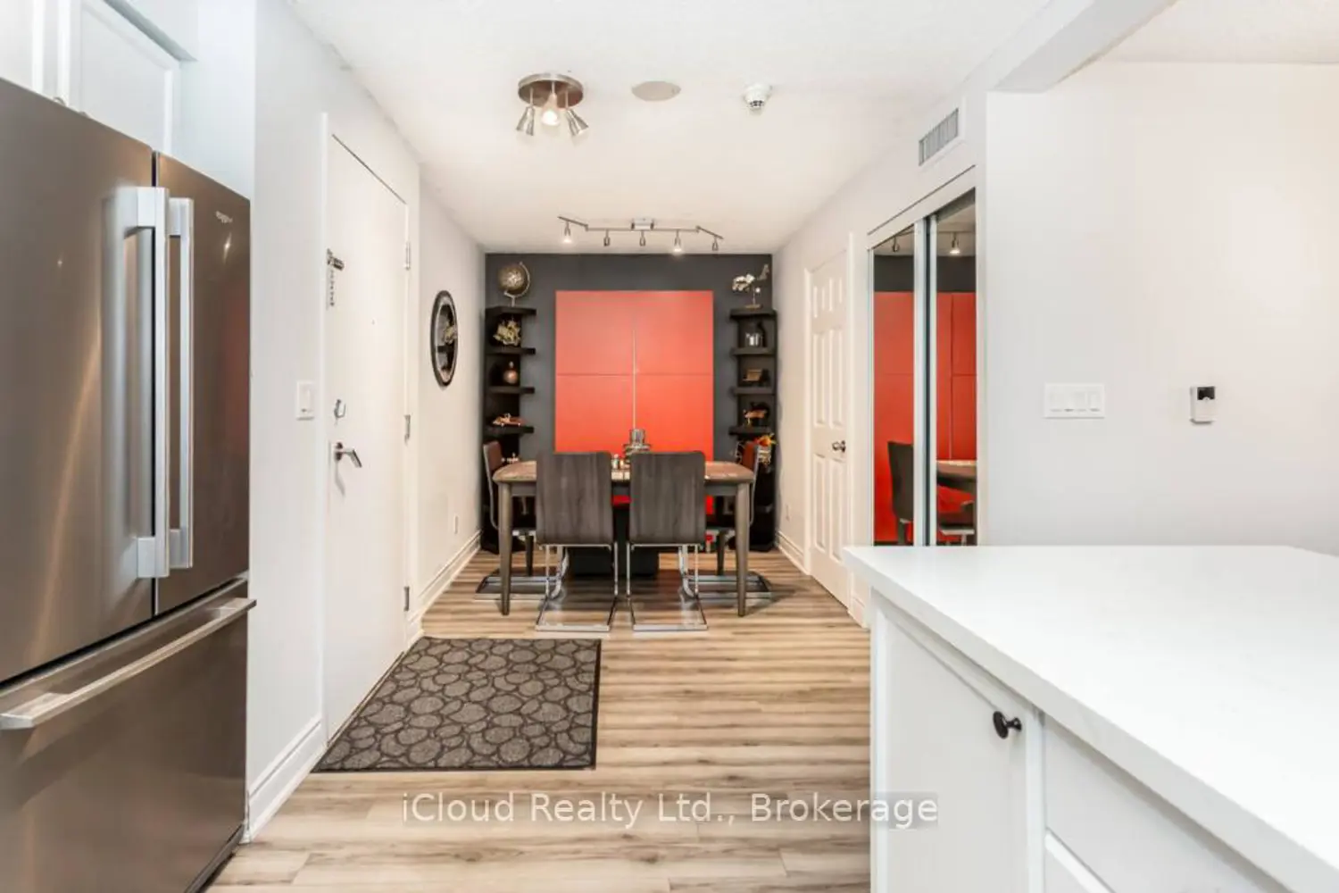 Additional image 5 of 3888 Duke Of York Boulevard 933, Mississauga