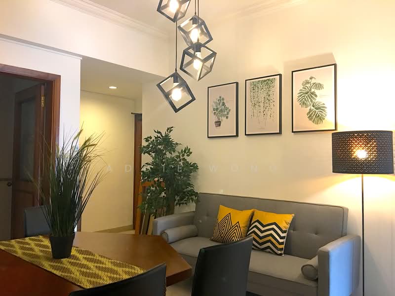 Additional image 6 of Spacious & Bright Room | Somerset MRT 5 Mins Walk | Big Wardrobes & Work Desk