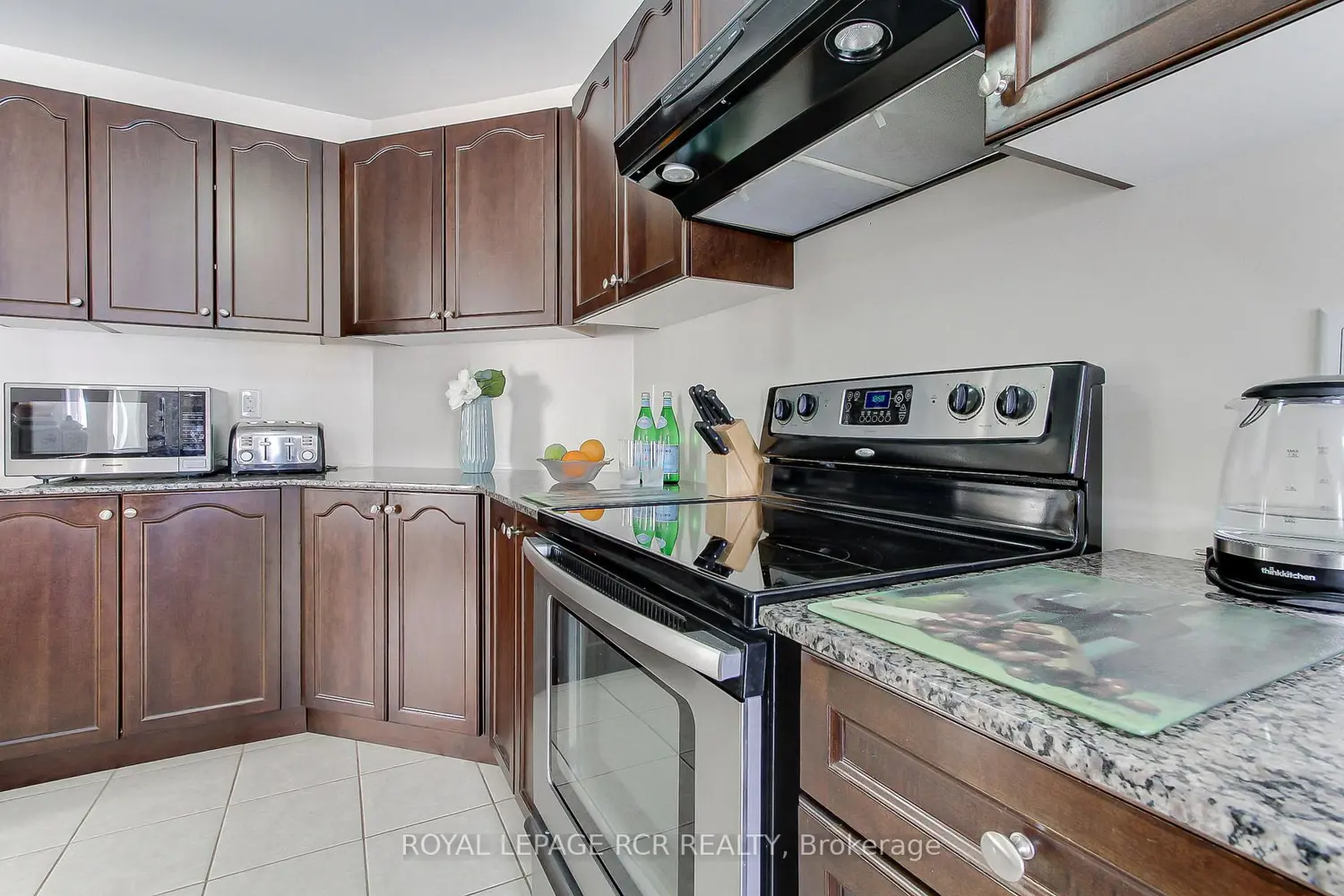 500 Woodspring Avenue photo 4