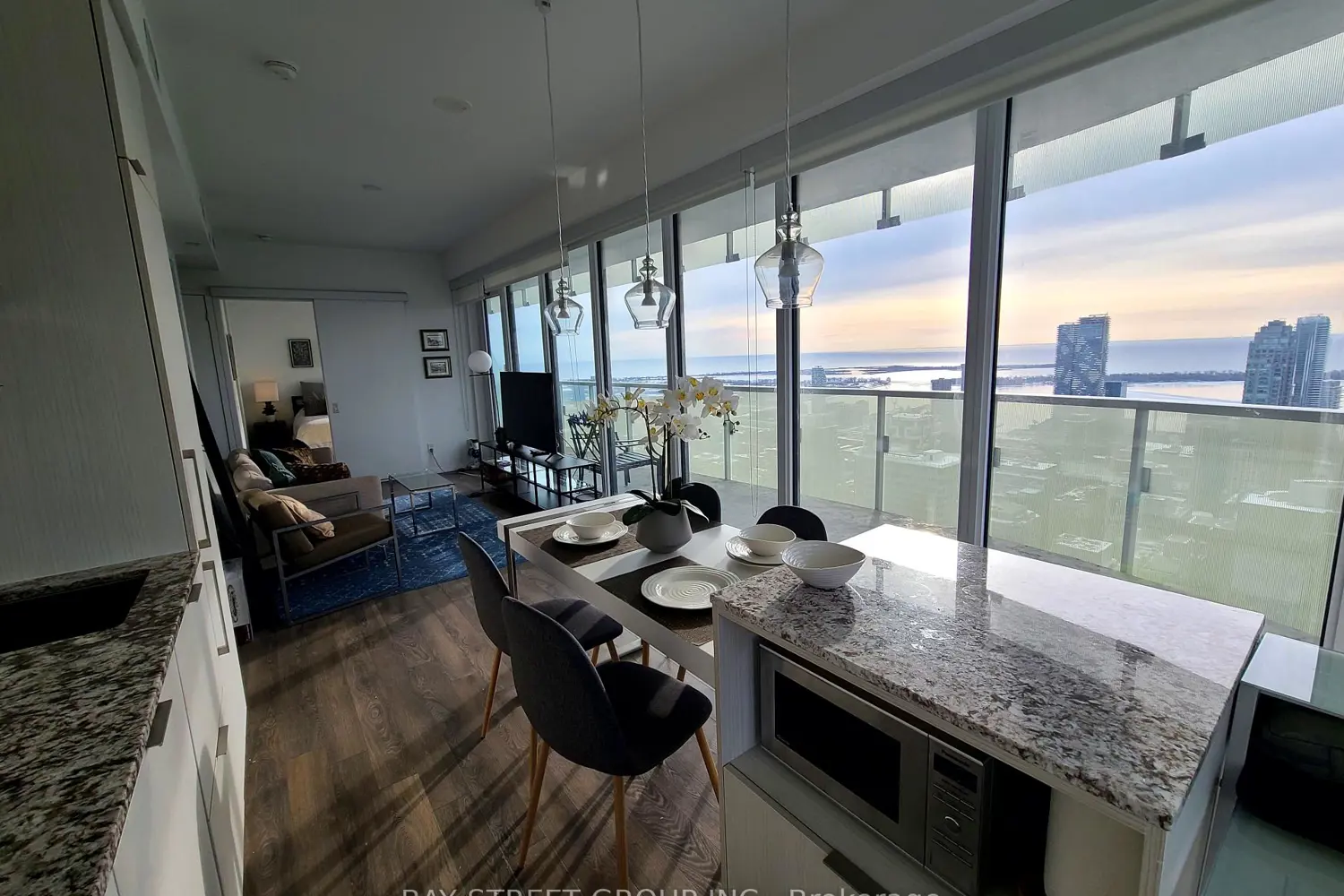 Additional image 9 of 197 Yonge Street 5709, Toronto