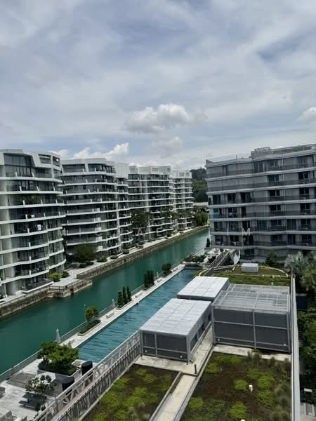 22 Harbourfront Avenue photo 2