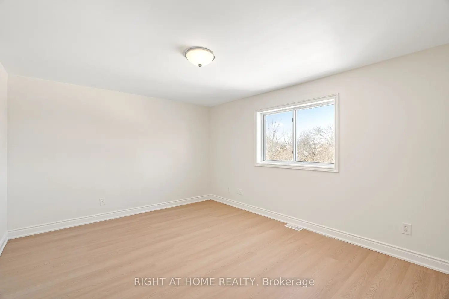 Additional image 9 of 254 Maude Street