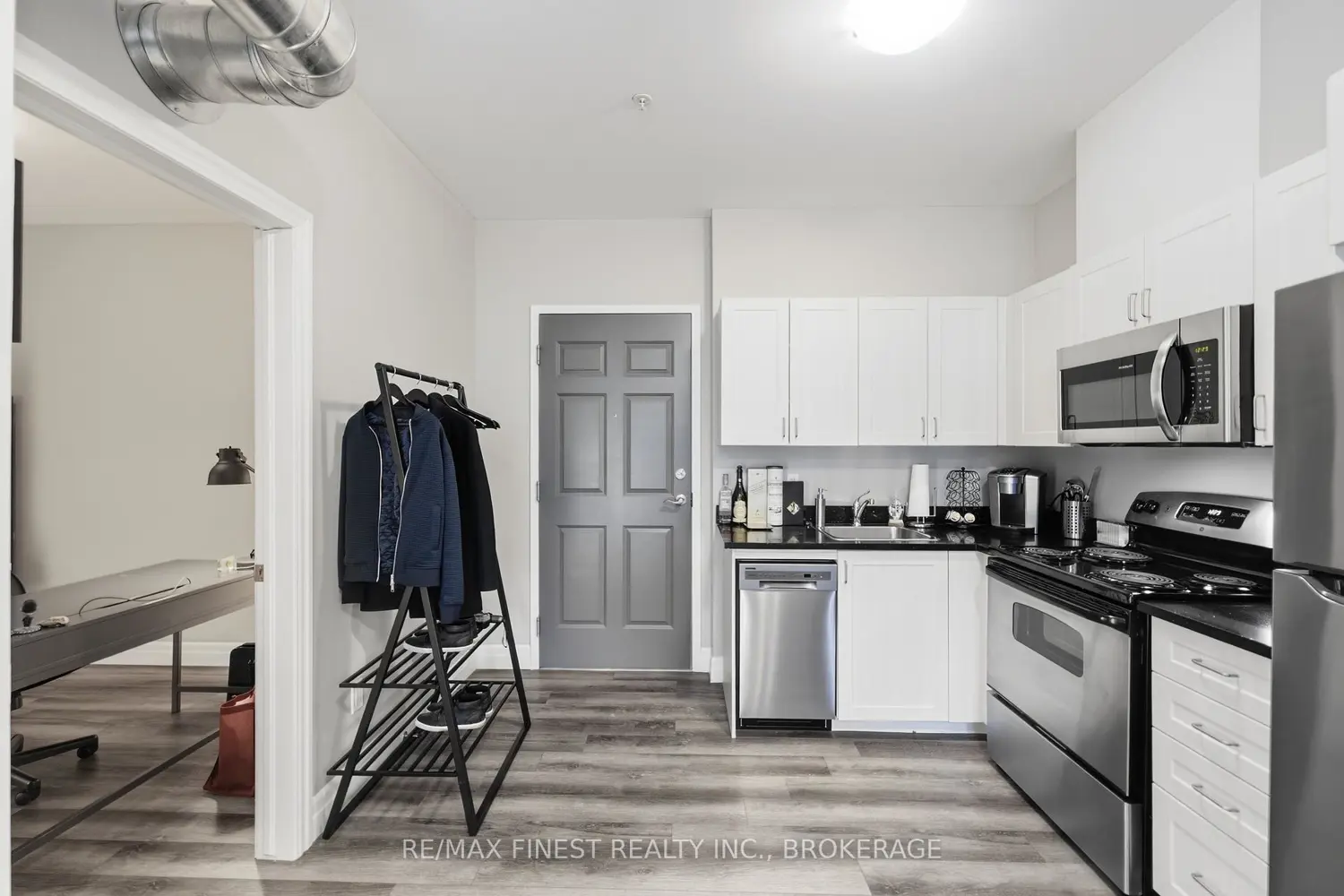 Additional image 11 of 501 Frontenac Street 421