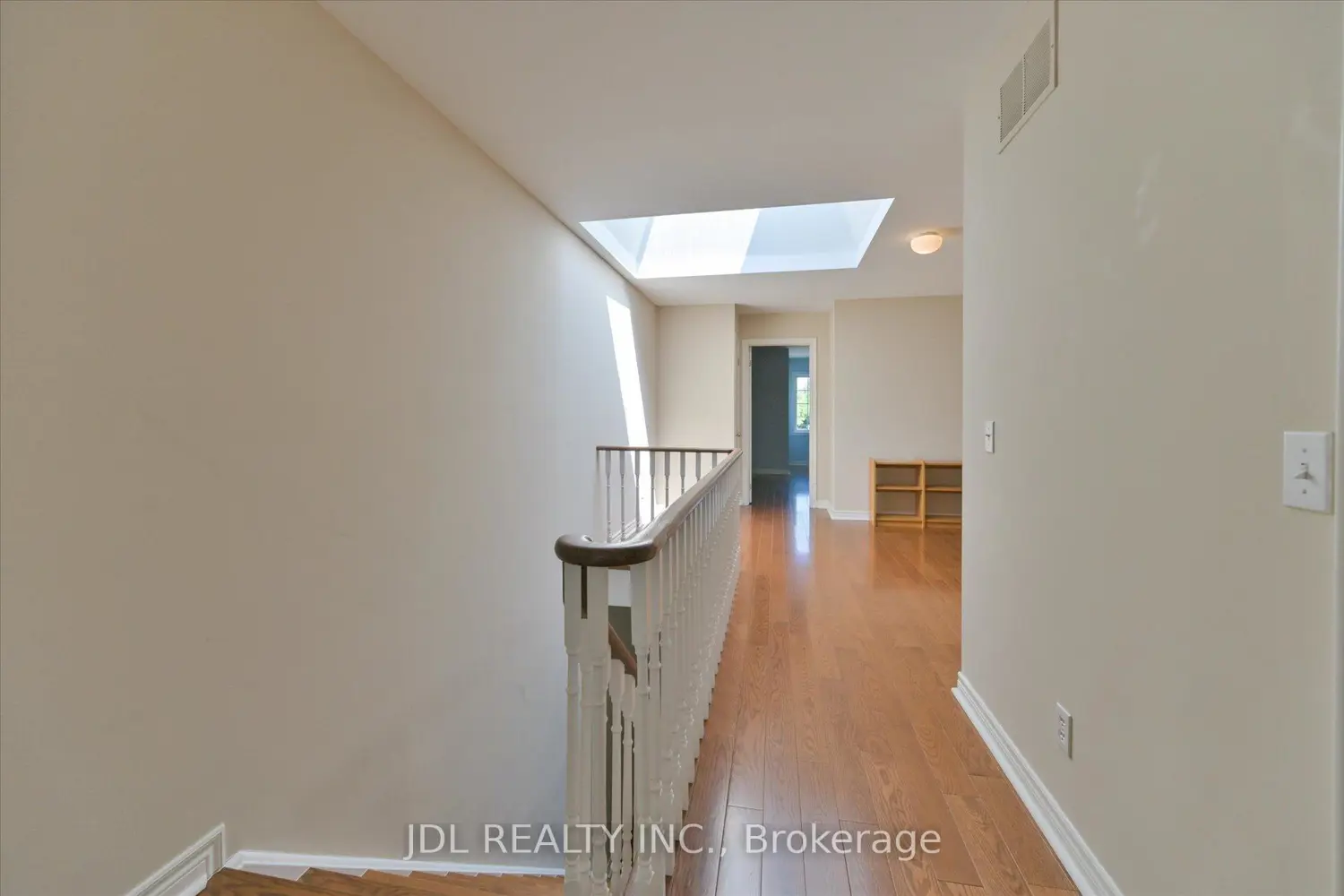 Additional image 13 of 3036 Bayview Avenue I