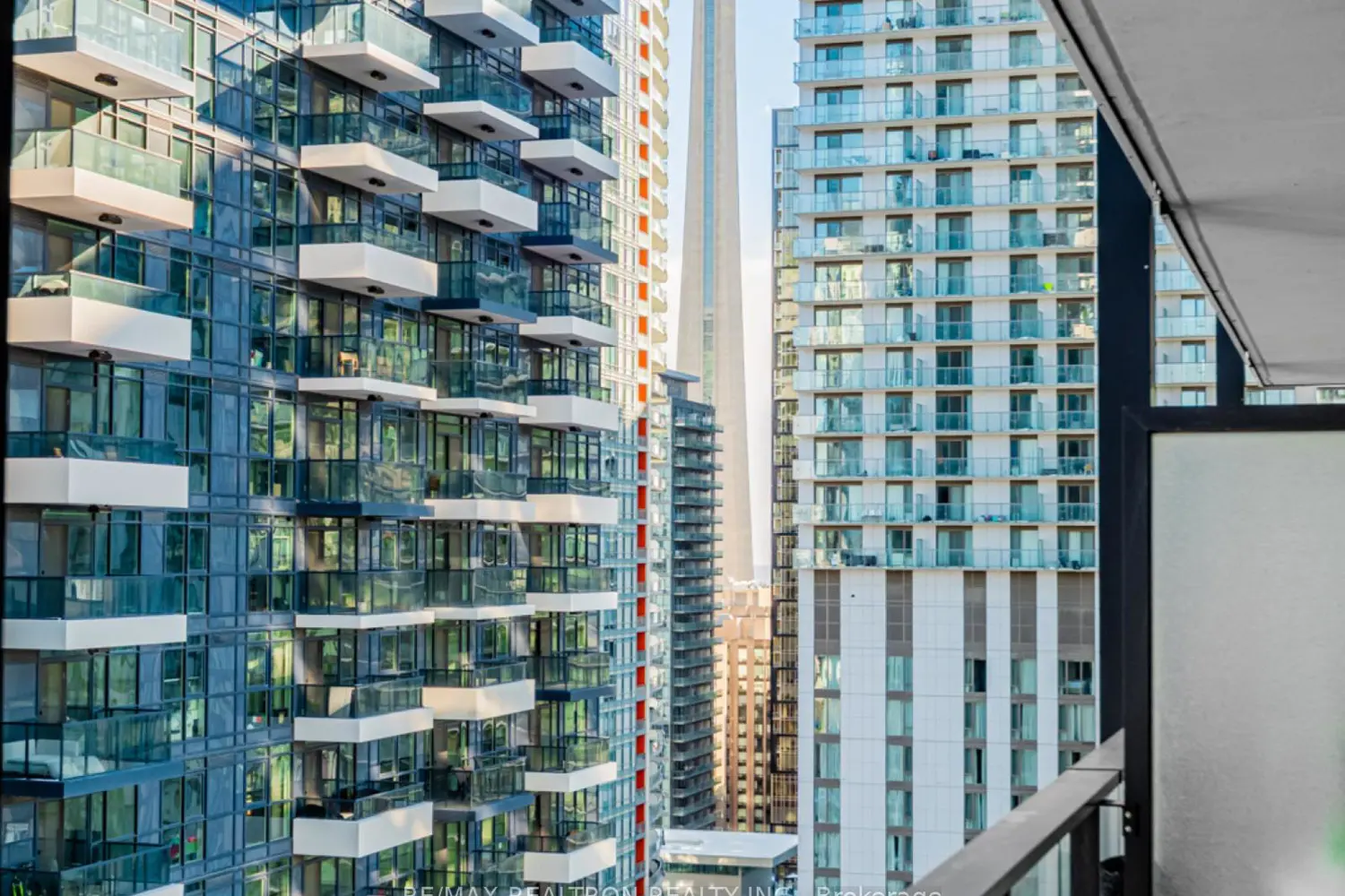 Additional image 8 of 125 Peter Street 2308