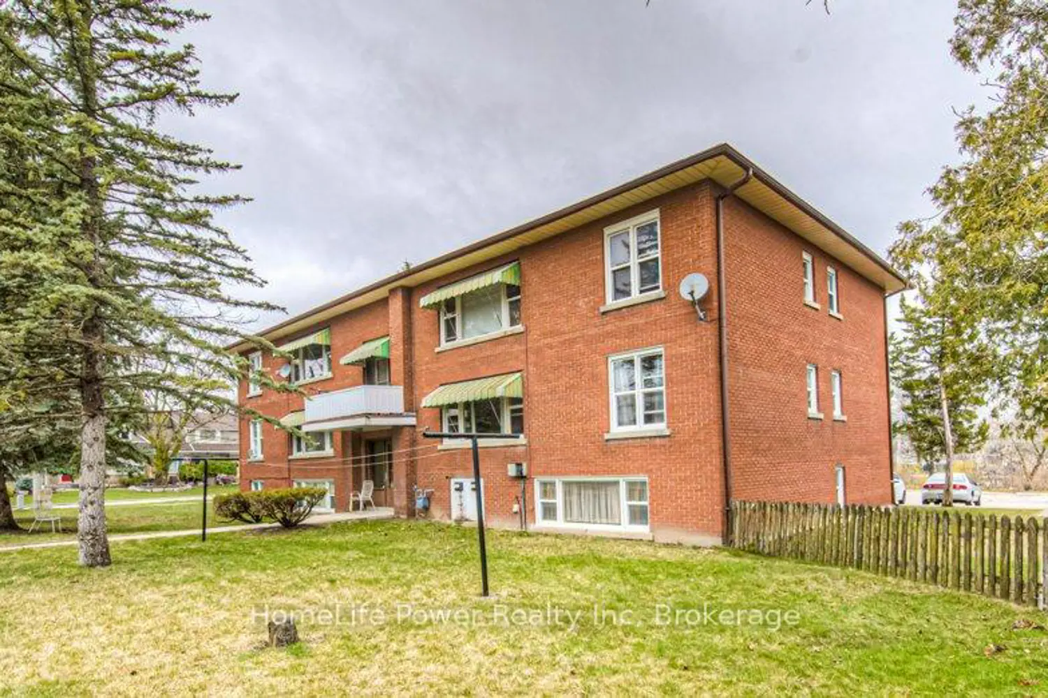 Additional image 2 of 15 Floral Crescent