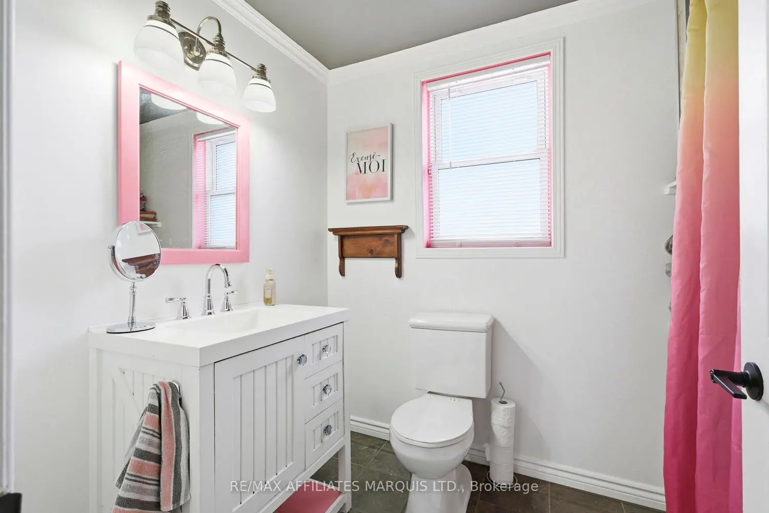 Additional image 17 of 409 Marlborough Street