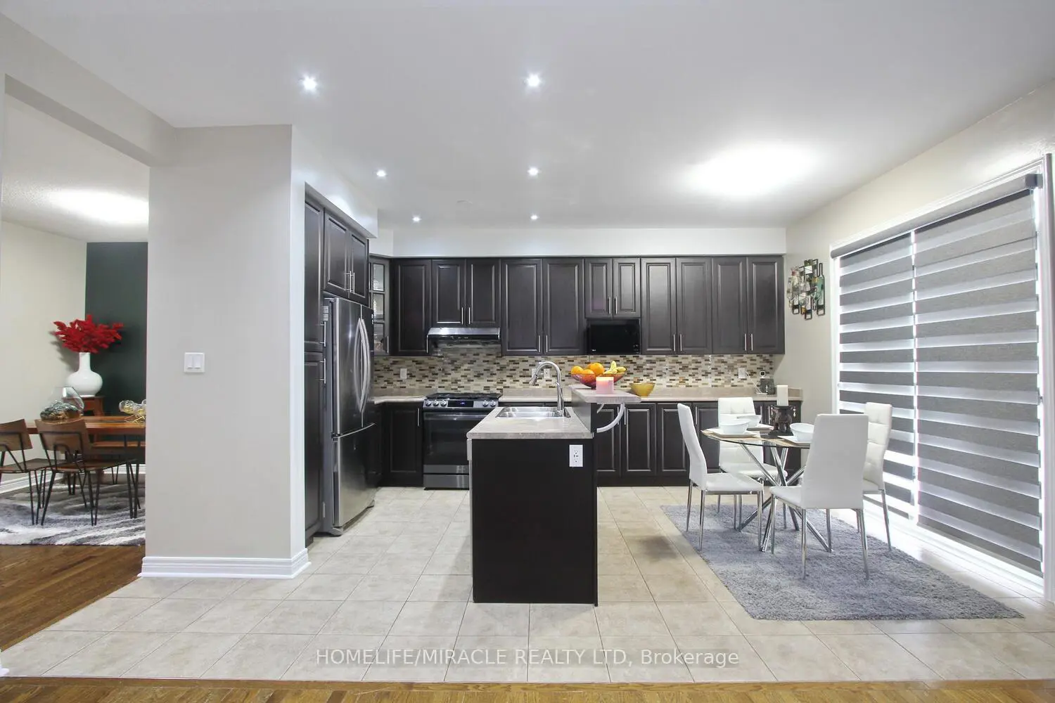 Additional image 9 of 11 Bluffmeadow Street