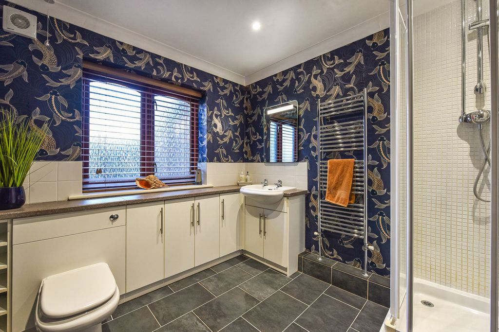 Additional image 9 of 5 bed property for saleGomeldon, Salisbury SP4