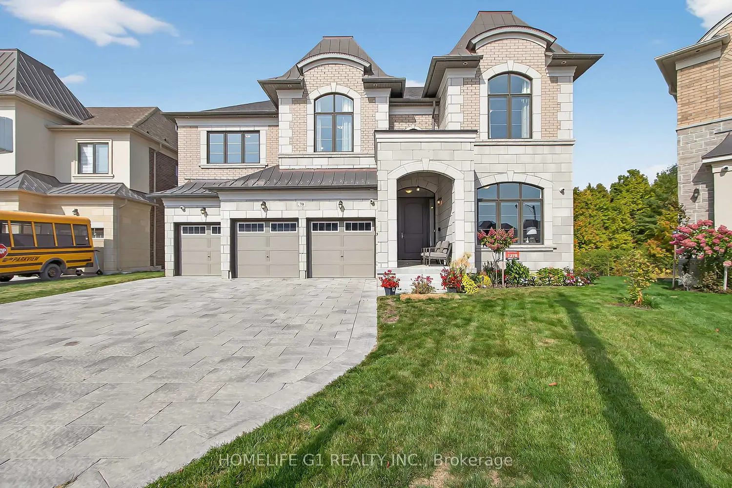 70 Appleyard Avenue photo 2