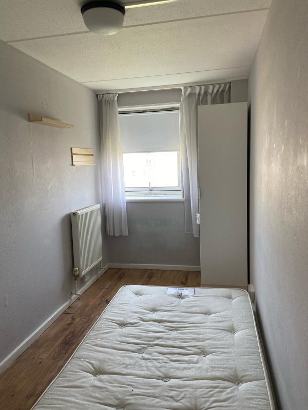 Additional image 6 of Room in a Shared Flat, Battersea Park Road, SW11, N1 7GU