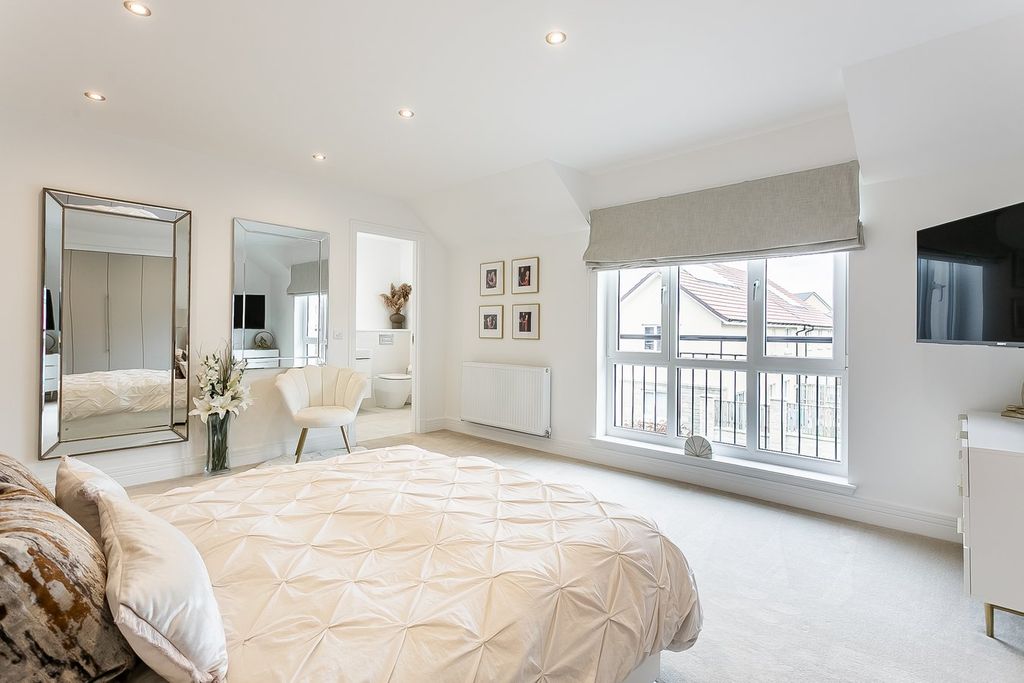 Additional image 17 of 5 bed detached house for saleBen Avon Drive, East Calder, Livingston EH53