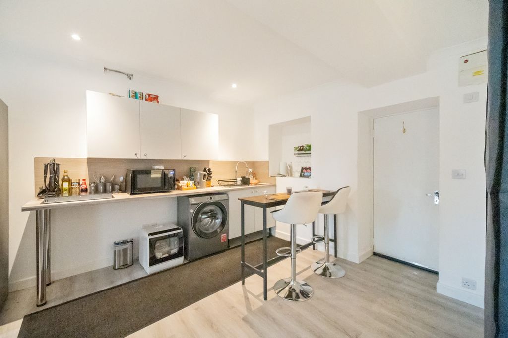 Additional image 19 of 3 bed flat for saleWestport, Lanark ML11