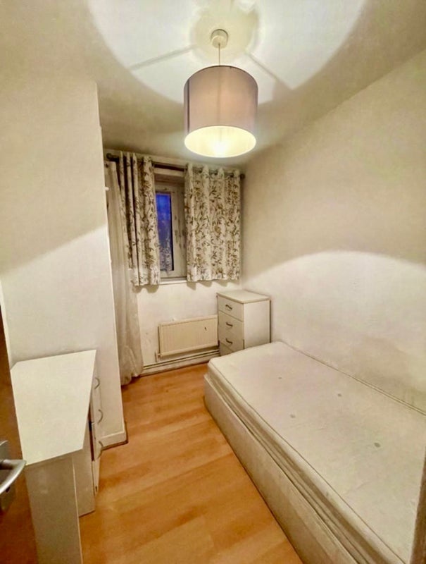 Additional image 8 of Room in a Shared House, Uk, E1, N1 7GU