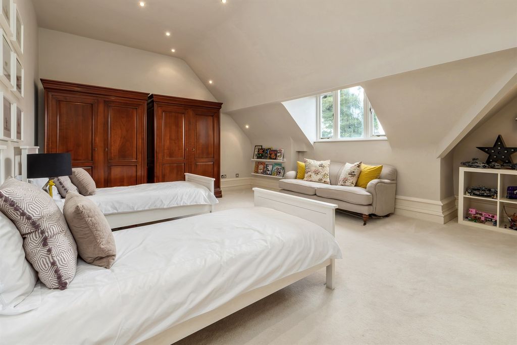 Additional image 14 of 3 bed flat for saleOakwood House, Beechfield Road, Alderley Edge SK9