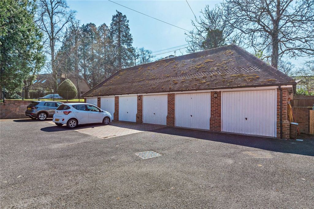 Additional image 20 of 3 bed flat for saleWoodridge, Newbury, Berkshire RG14