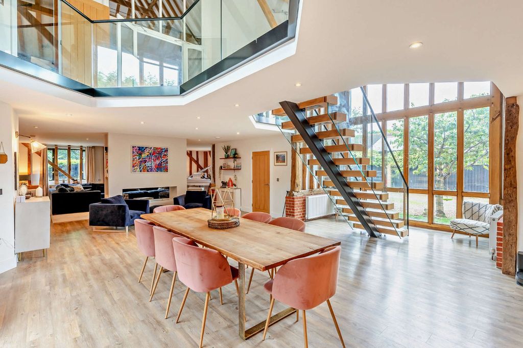 6 bed barn conversion for saleLamberts Lane, Rushmere St. Andrew, Ipswich, Suffolk IP5 photo 3