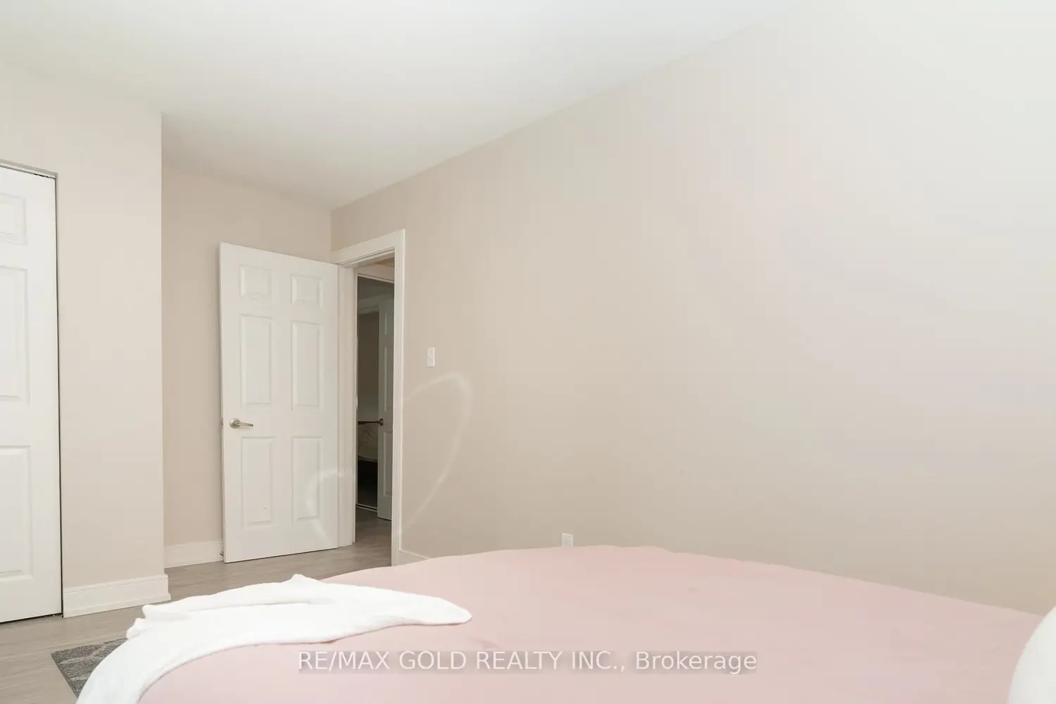 Additional image 10 of 29 Devonshire Drive